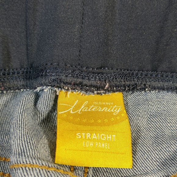 Old Navy Straight Leg Maternity Jeans Size 18 EUC - Picture 2 of 3